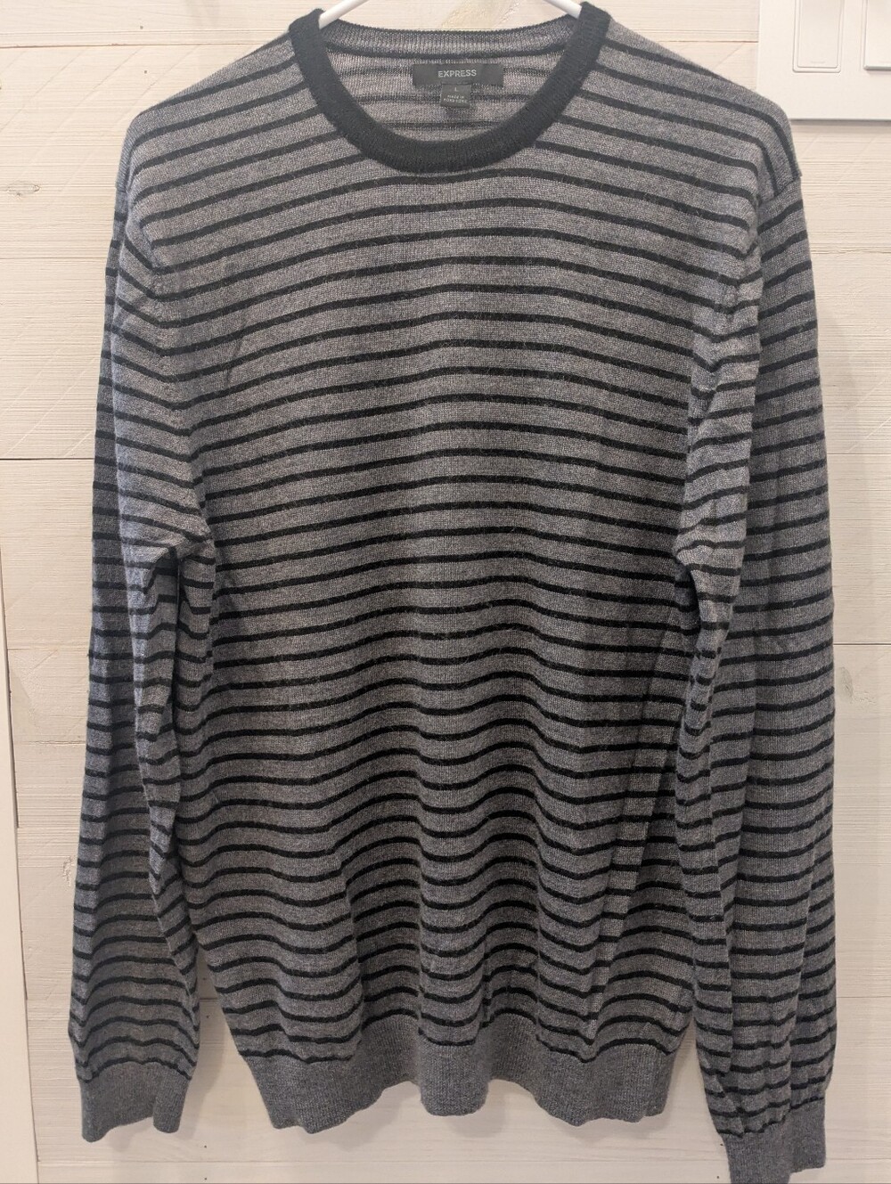 ◾Express Men's 100% Wool Gray & Black Striped Crewneck Sweater; Size: L